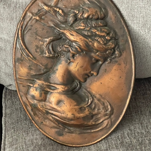Vintage Bradley Hubbard Cast Iron Relief Woman Art Nouveau Plaque Copper Finish - Picture 1 of 6
